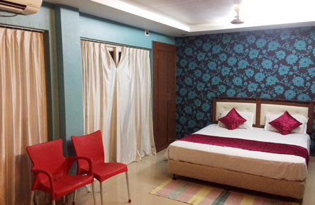Book Suite Room at Puri Holiday Apartments