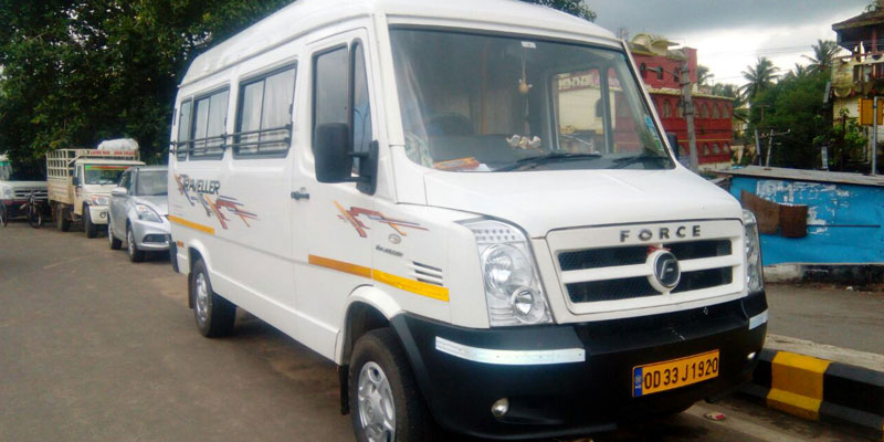 13 Seater AC Tempo Traveller Cab