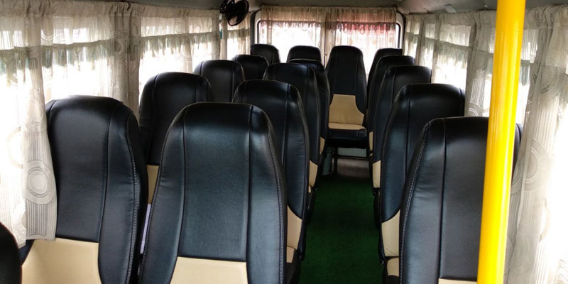 17-seater-tempo-traveller