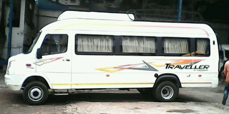 18 Seater Force Traveller