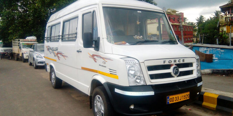 force tempo traveller 13 seater