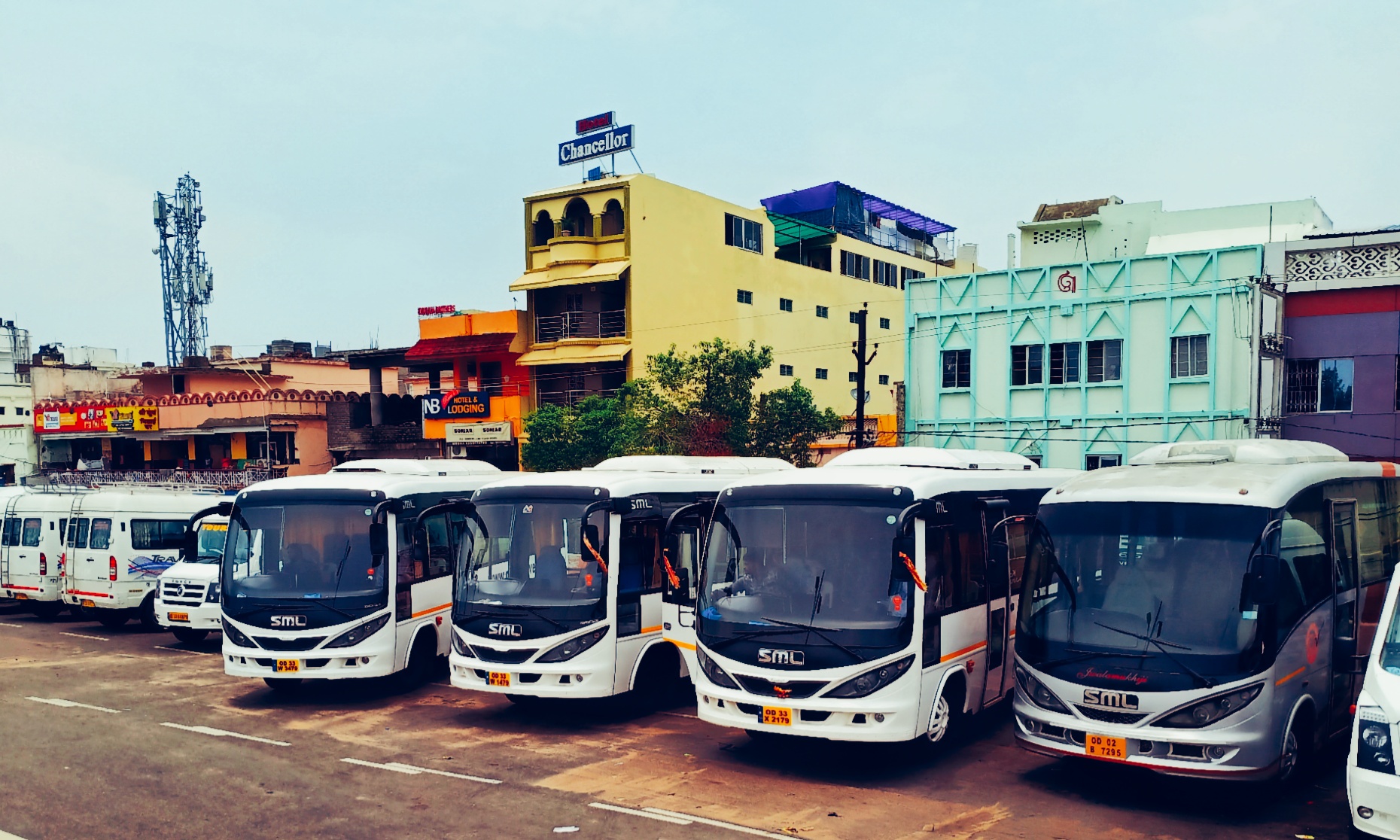 Hire SML Coach in Bhubaneswar, Puri - Patra Tours And Travels